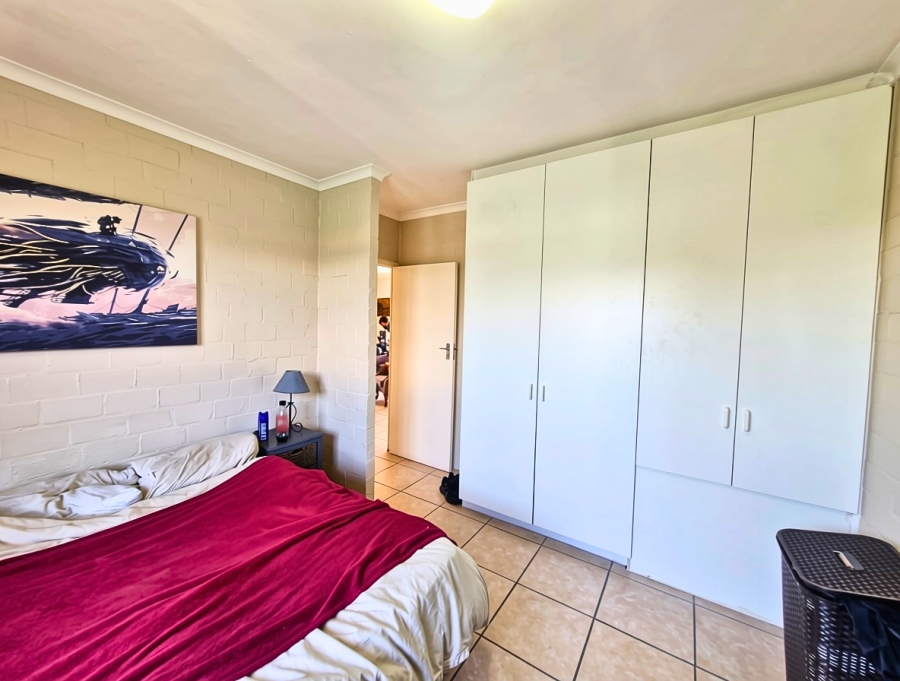 To Let 2 Bedroom Property for Rent in Bothasig Western Cape